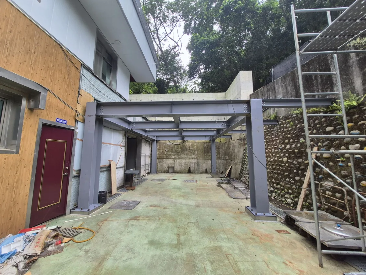 狹窄基地鋼構平台工程｜H型鋼高承載設計｜新北三峽山區水塔增建案