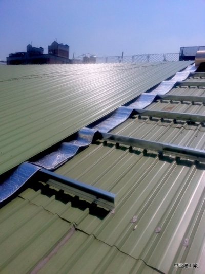 案例1.台北三重廠房鐵皮雙層屋頂隔熱工程